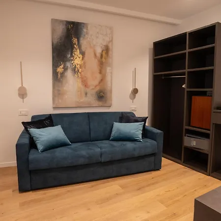 Domus Augusti 4*